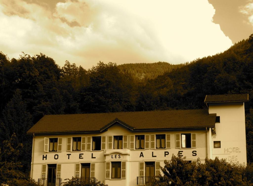 Hotel Des Alpes Brides-les-Bains Exterior foto